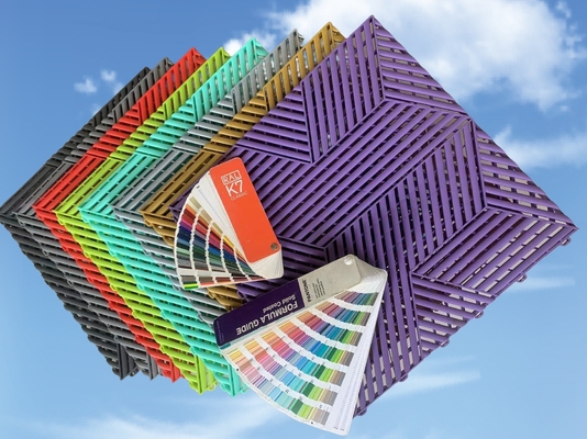 3D textured ดําตึกรถเข็น Tile งานหนัก Interlocking ชั้นรถเข็น PP